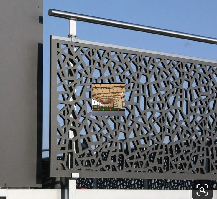 تركيب مظلة موقف سيارات حسب المقاس